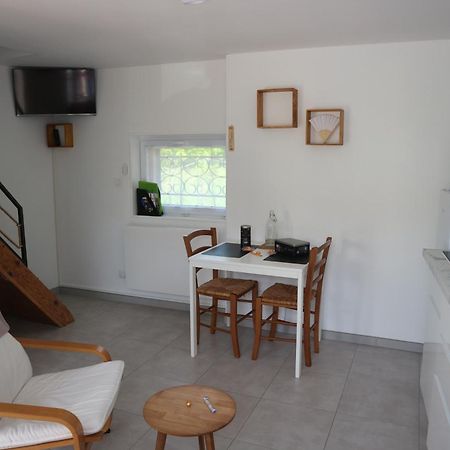 Villa Petite Venise Du Gatinais - T2 Avec Jardin Montargis Exterior foto