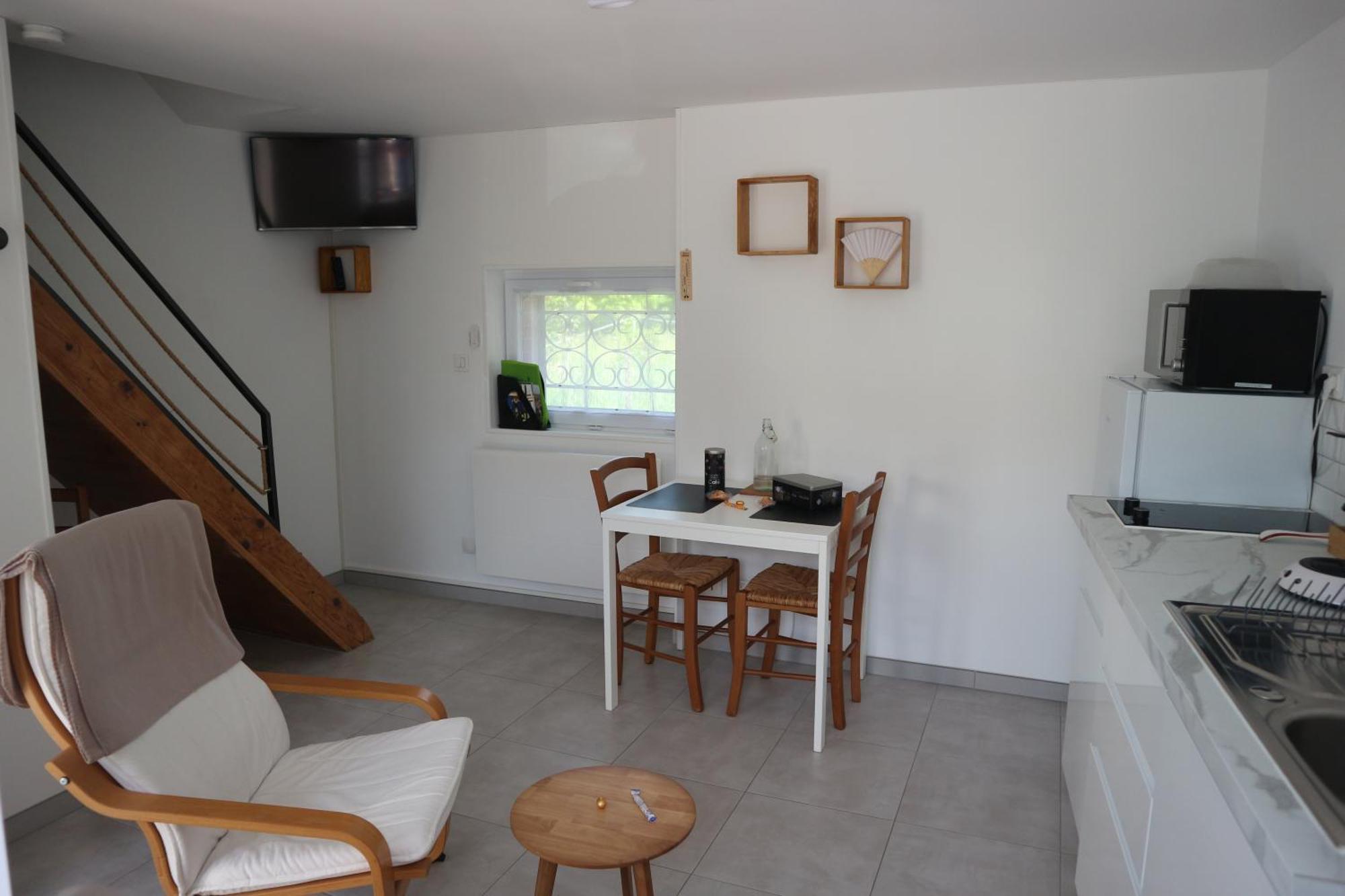 Villa Petite Venise Du Gatinais - T2 Avec Jardin Montargis Exterior foto